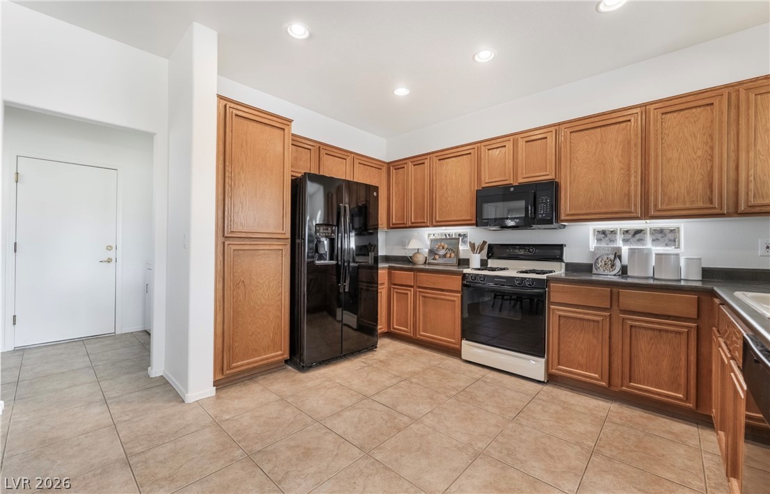 2795 Scotts Valley Drive Property Photo 15