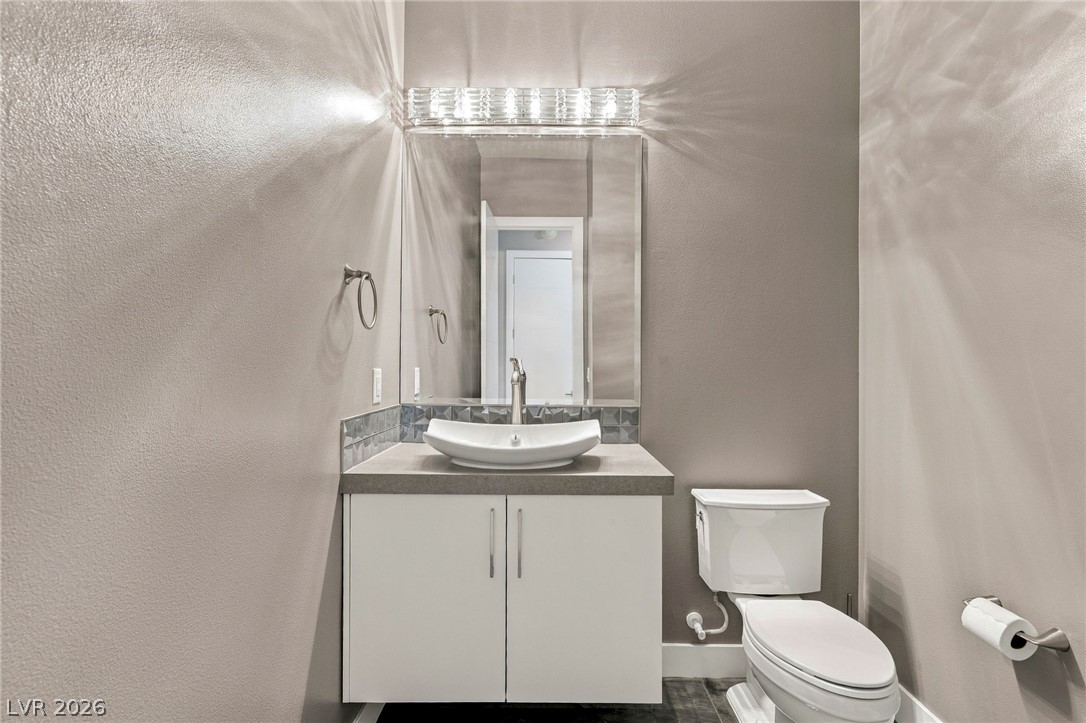 38 Grey Feather Drive Property Photo 15