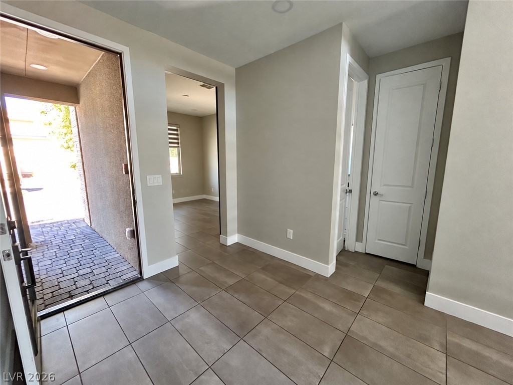 6040 Andezano Drive Property Photo 4