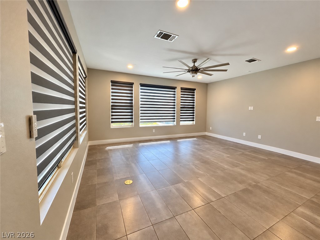 6040 Andezano Drive Property Photo 13