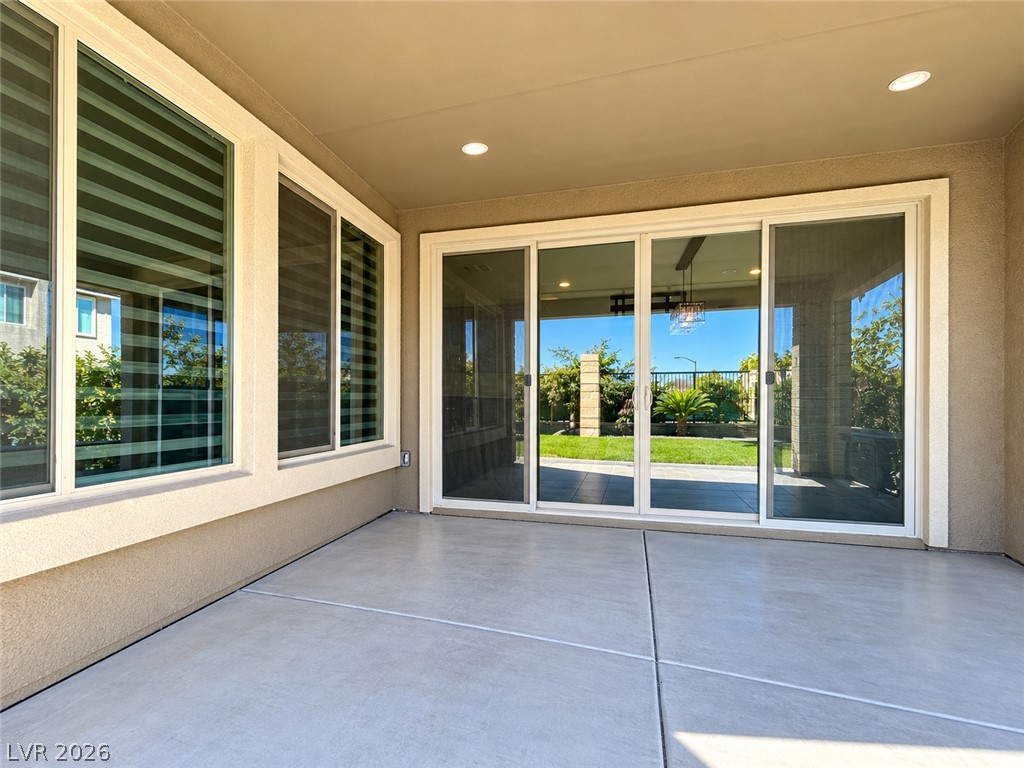 6040 Andezano Drive Property Photo 18
