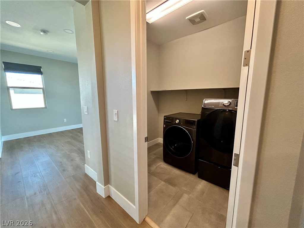 6040 Andezano Drive Property Photo 23