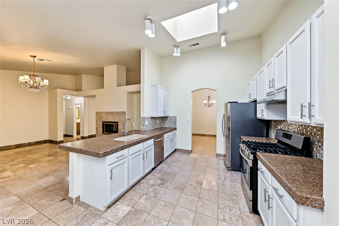 8636 Stone Harbor Avenue Property Photo 8
