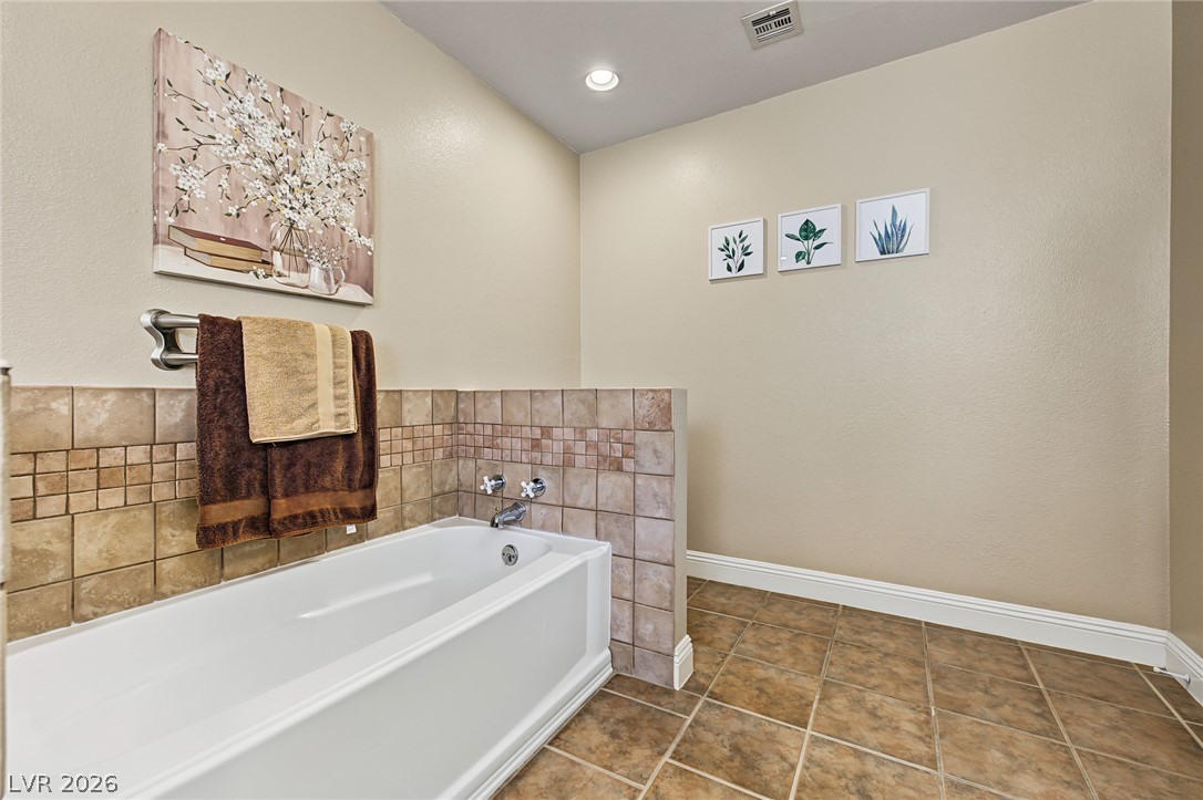 3760 Calumet Farm Circle Property Photo 25
