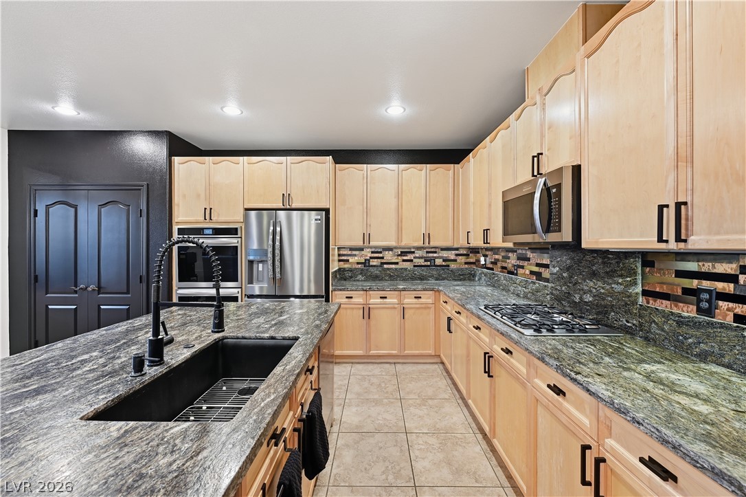 7572 Desertscape Avenue Property Photo 11