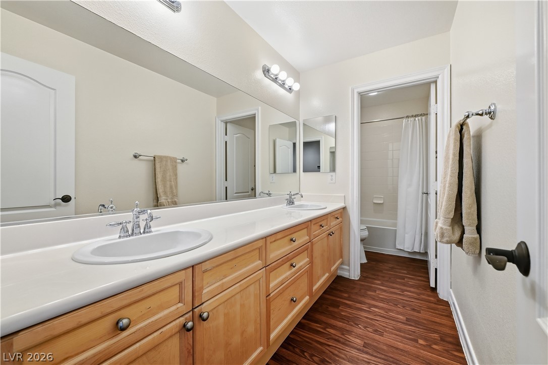 7572 Desertscape Avenue Property Photo 24