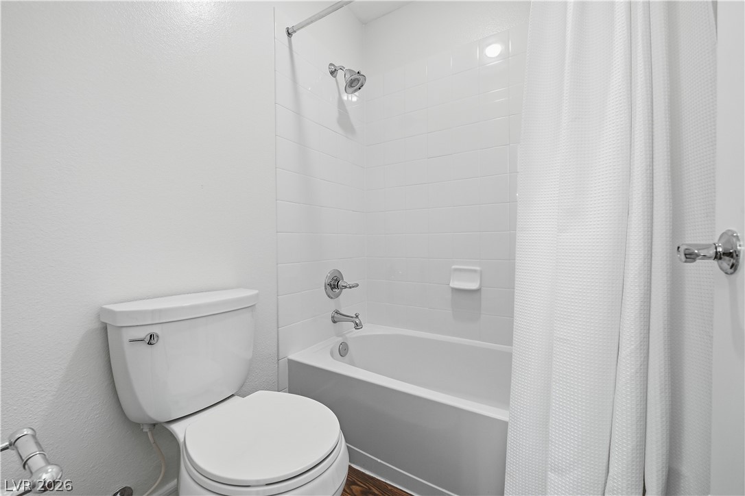 7572 Desertscape Avenue Property Photo 34