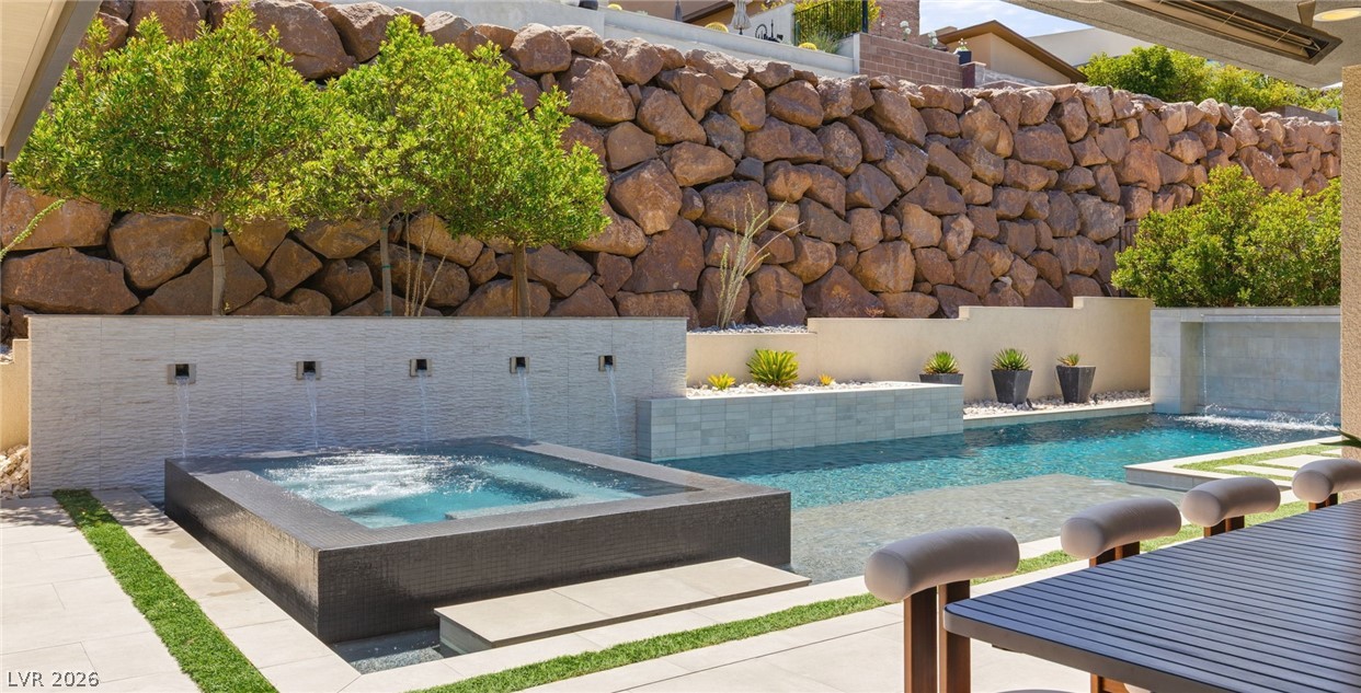 2211 Overlook Canyon Lane Property Photo 38