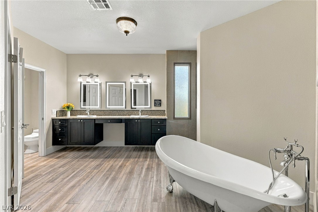 2060 Palm Canyon Court Property Photo 33