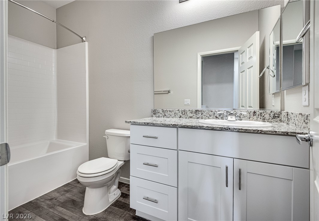 7575 Emerald Stars Street 102 Property Photo 13