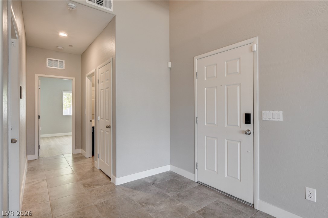 2420 Rainy Meadows Avenue Property Photo 6