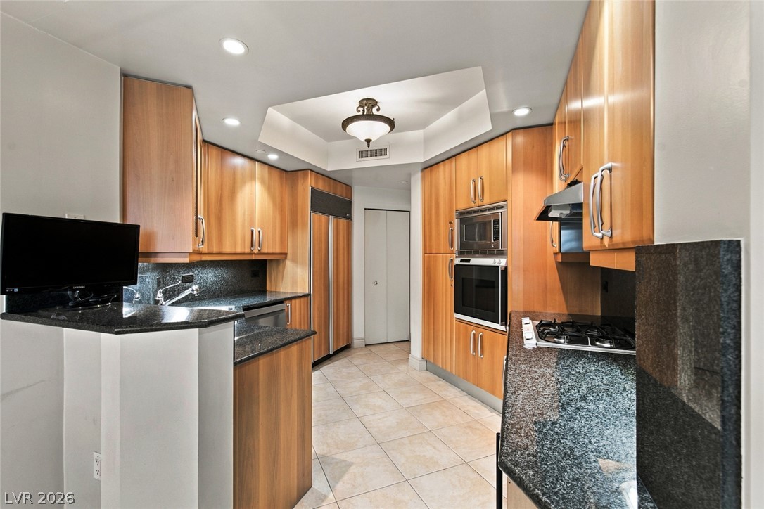 2747 Paradise Road 1205 Property Photo 8