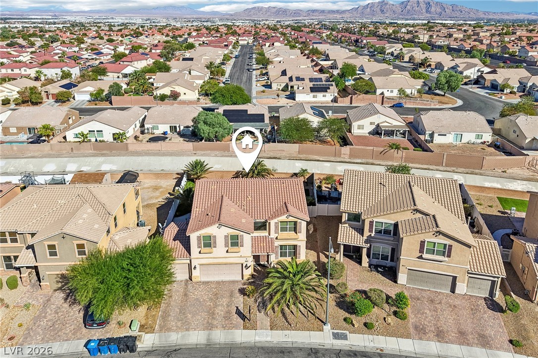 4024 Solar System Street Property Photo 32