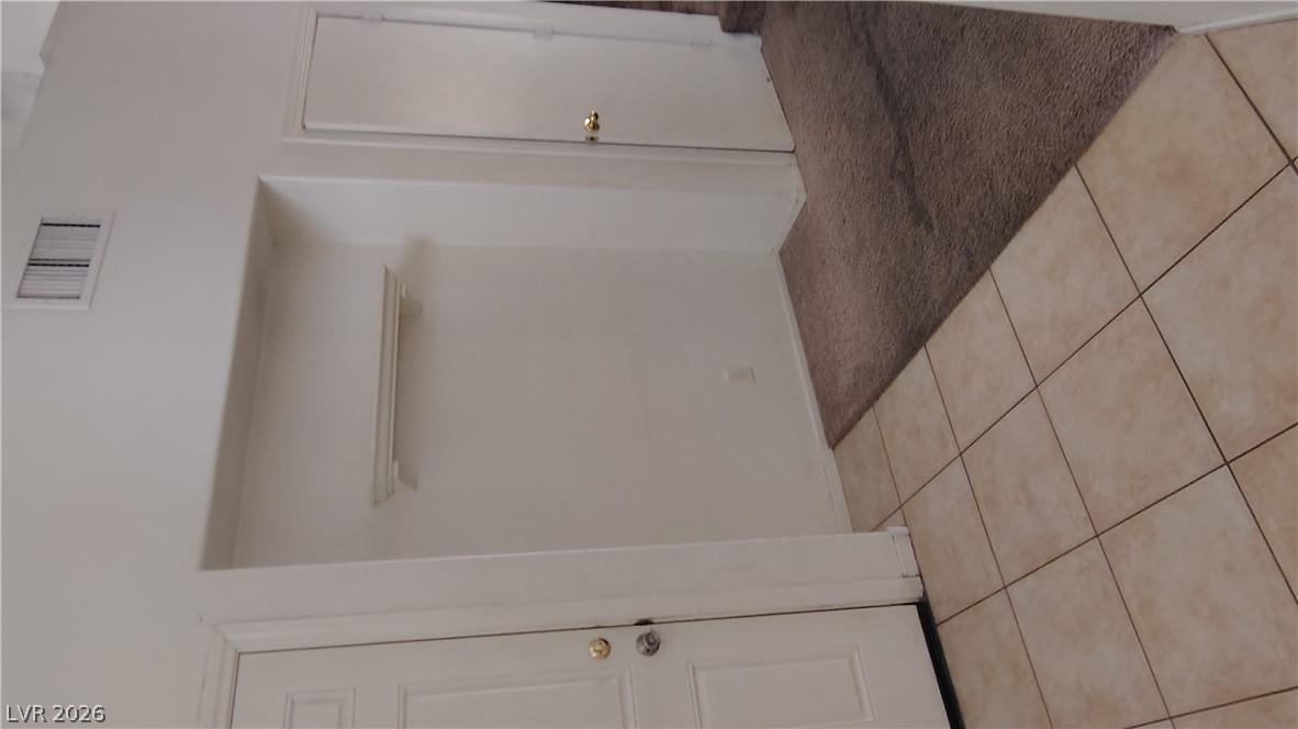 898 South Dancing Rain Court Property Photo 7