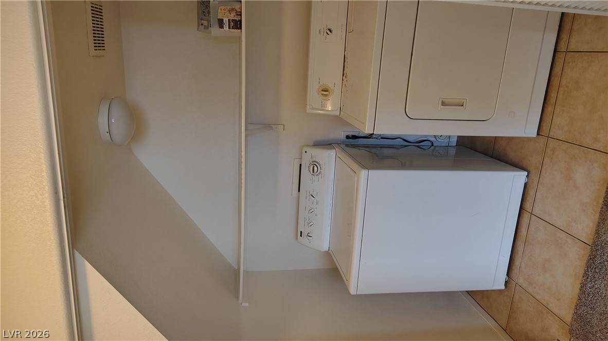 898 South Dancing Rain Court Property Photo 35
