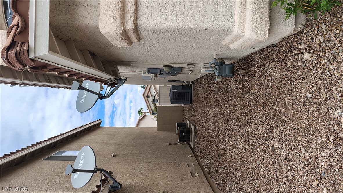 898 South Dancing Rain Court Property Photo 47