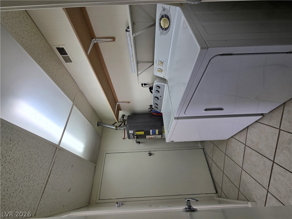 5239 Erin Circle Property Photo 11