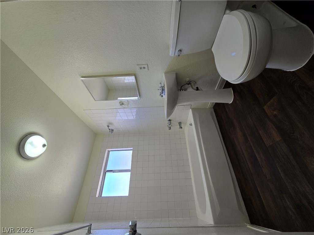 5239 Erin Circle Property Photo 12