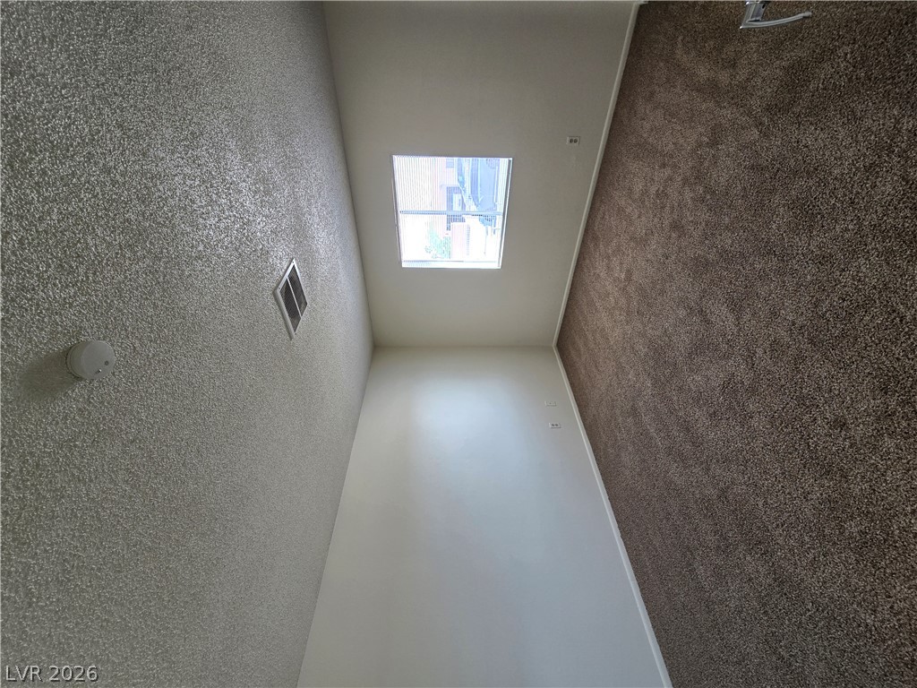 5239 Erin Circle Property Photo 13
