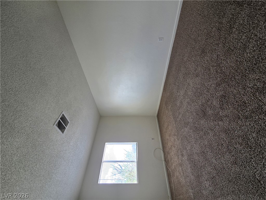 5239 Erin Circle Property Photo 18
