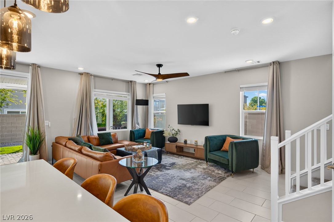2719 High Echelon Road Property Photo 6