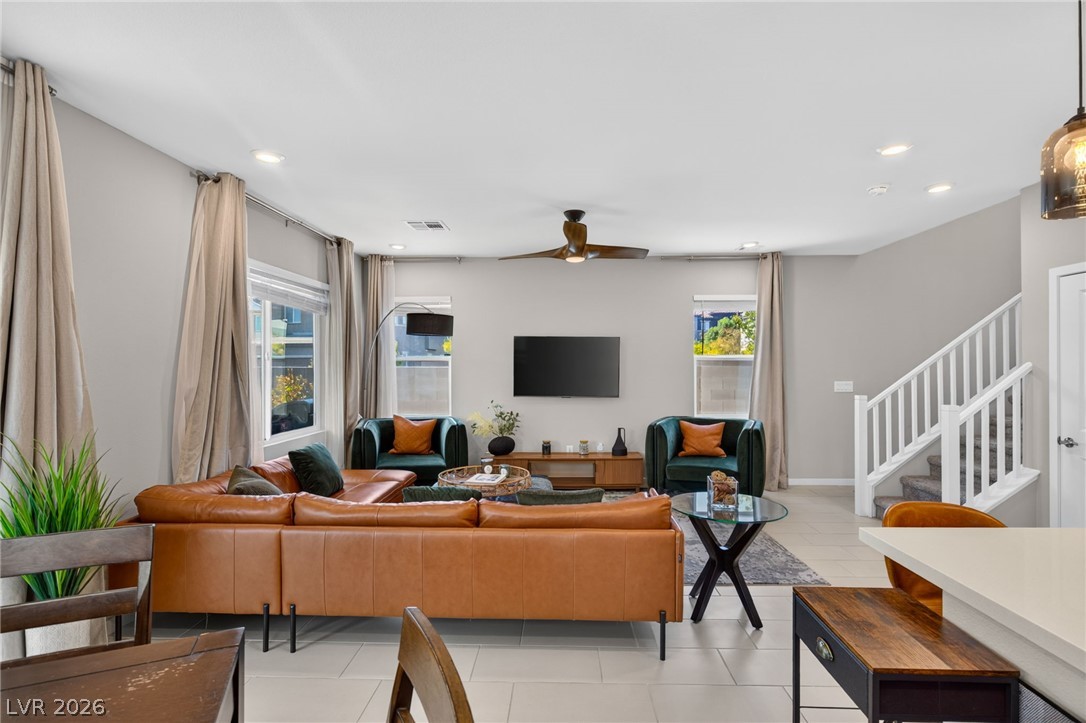 2719 High Echelon Road Property Photo 7