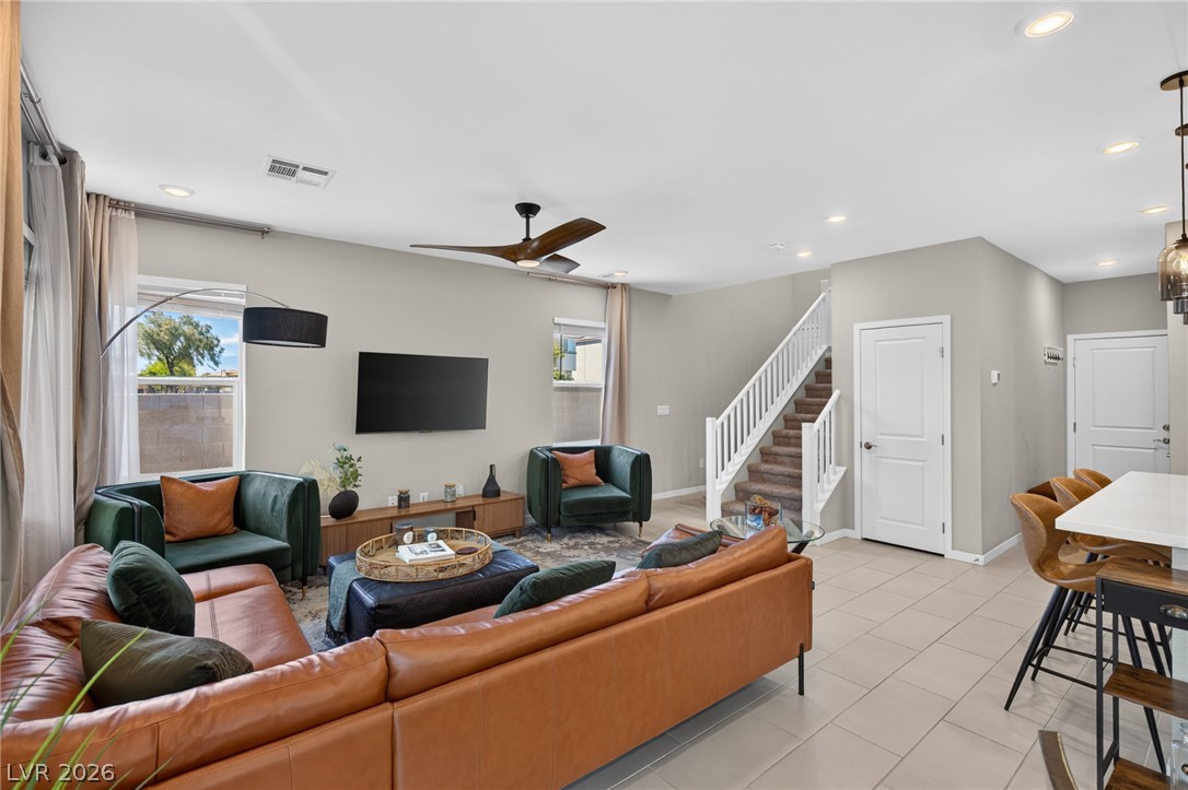 2719 High Echelon Road Property Photo 8