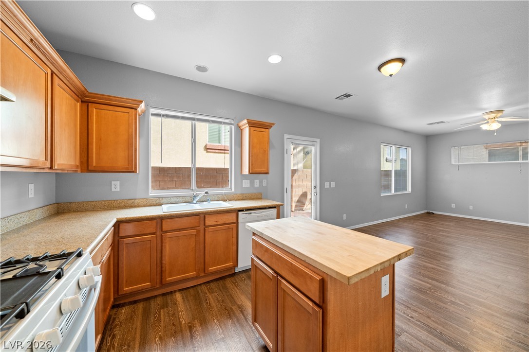 7208 Glen Shire Court Property Photo 7