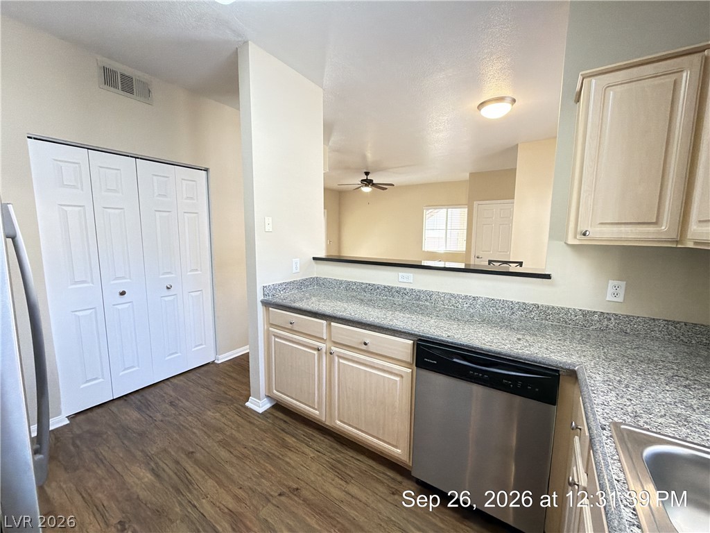 5250 South Rainbow Boulevard 1151 Property Photo 16