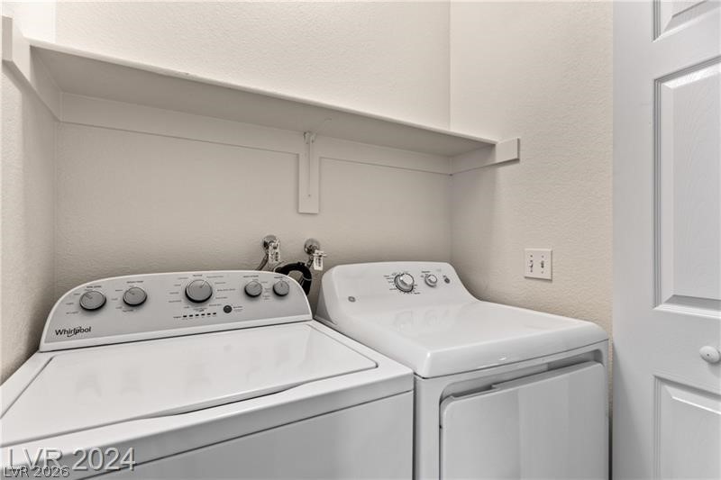 352 Amber Pine Street 201 Property Photo 14