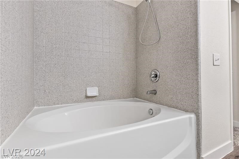 352 Amber Pine Street 201 Property Photo 21