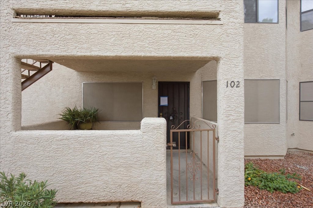 753 Rock Springs Drive 102 Property Photo 1