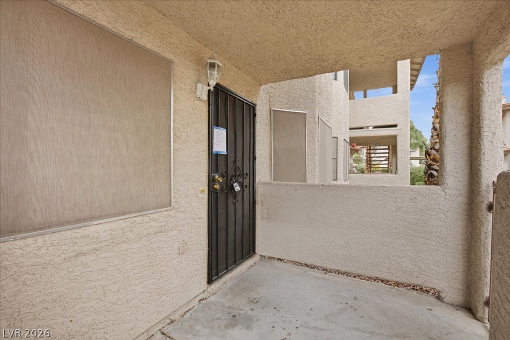 753 Rock Springs Drive 102 Property Photo 6