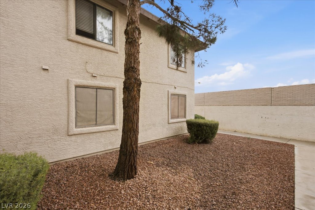 753 Rock Springs Drive 102 Property Photo 8