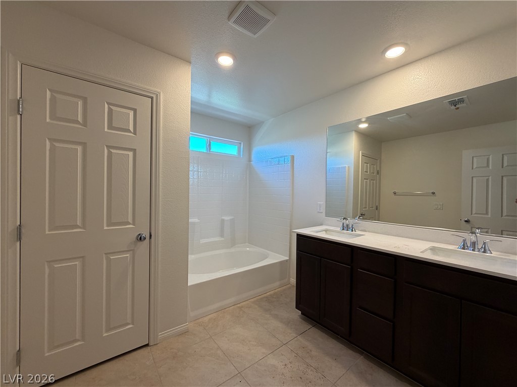 7056 Dandelion Park Avenue Property Photo 10