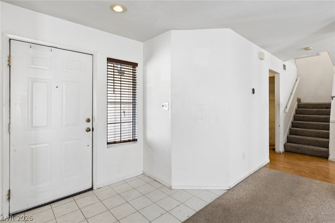 4953 El Sur Court Property Photo 3