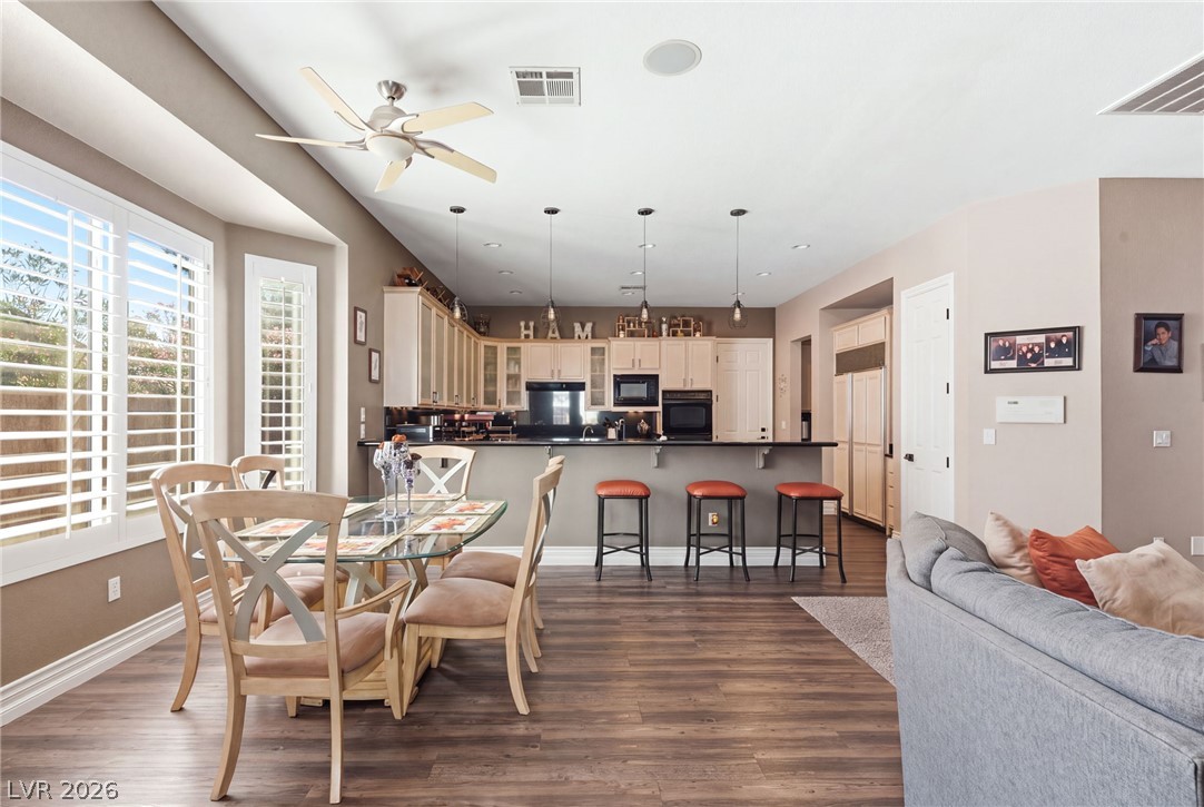 8052 Dark Hollow Place Property Photo 21