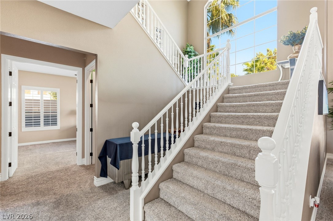 8052 Dark Hollow Place Property Photo 32