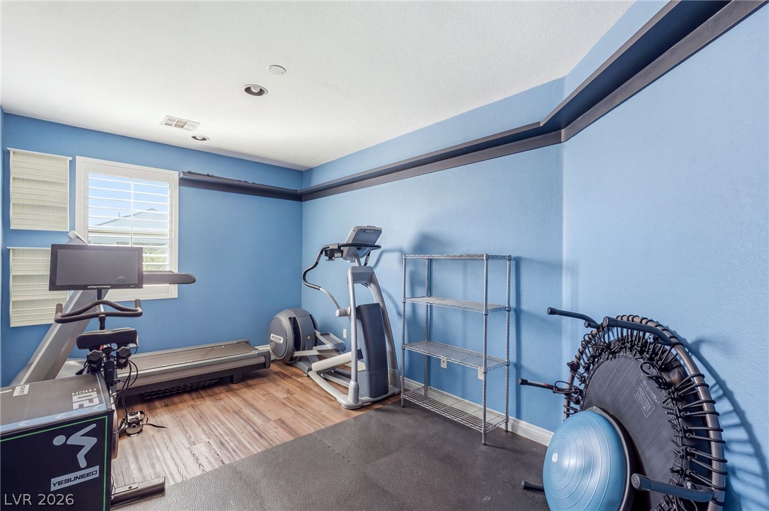 8052 Dark Hollow Place Property Photo 45