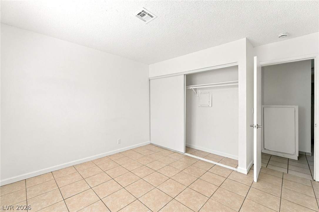 2553 Ellis Street Property Photo 4