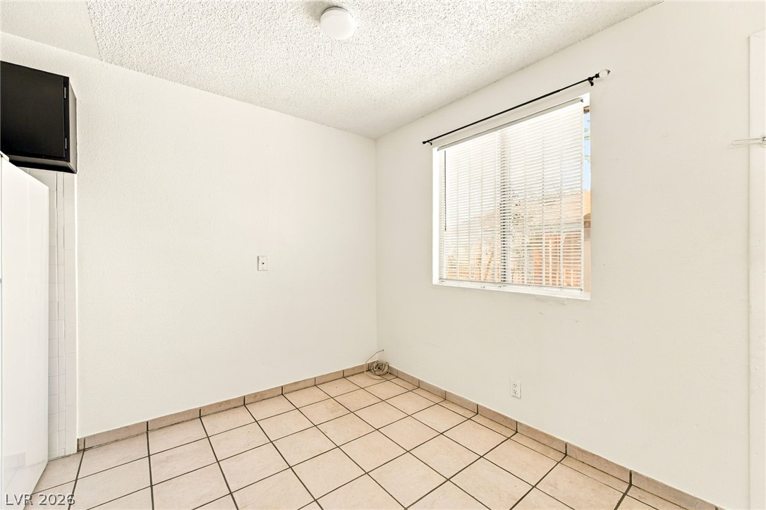 2553 Ellis Street Property Photo 6