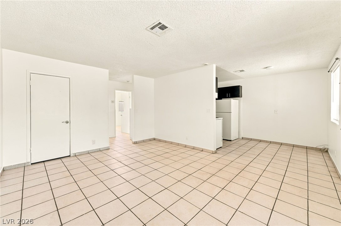2553 Ellis Street Property Photo 10