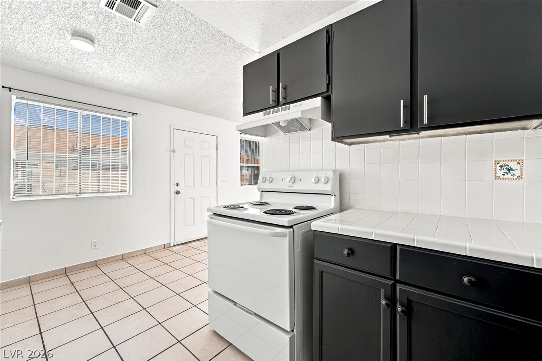 2553 Ellis Street Property Photo 14