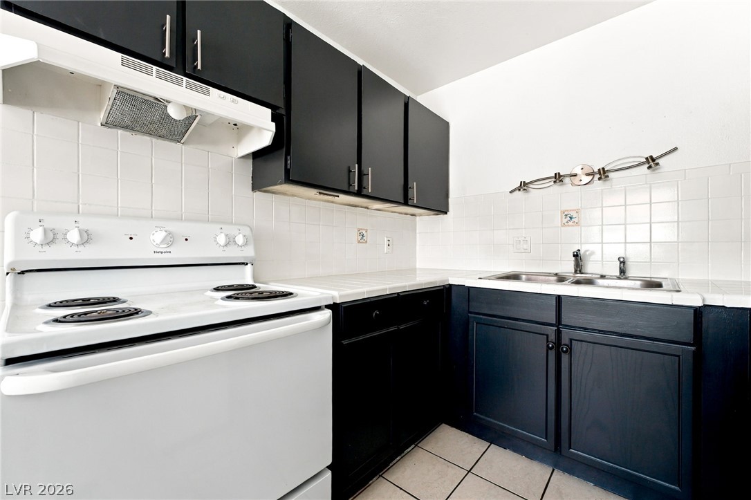 2553 Ellis Street Property Photo 20