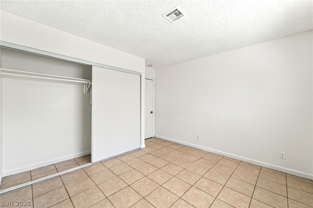 2553 Ellis Street Property Photo 24