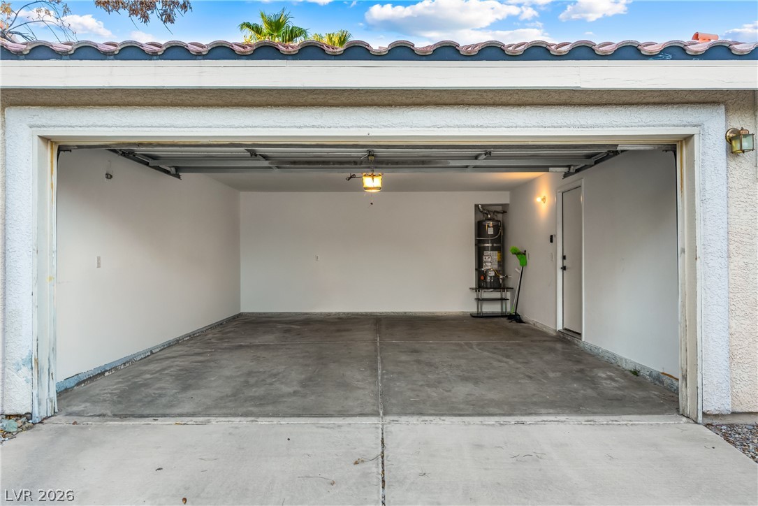 2433 Cliffwood Drive Property Photo 42