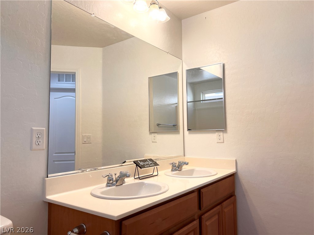 4516 Camille Flora Court Property Photo 28