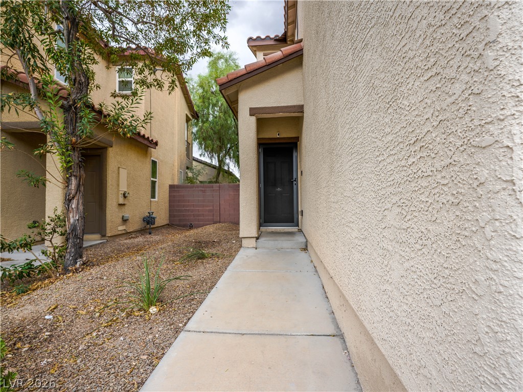 10623 Seasonable Drive Property Photo 4