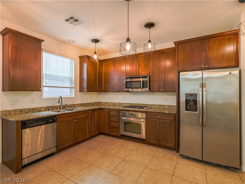 10623 Seasonable Drive Property Photo 8