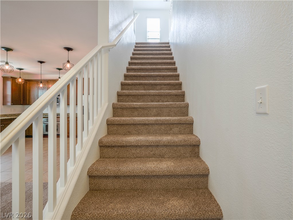 10623 Seasonable Drive Property Photo 12